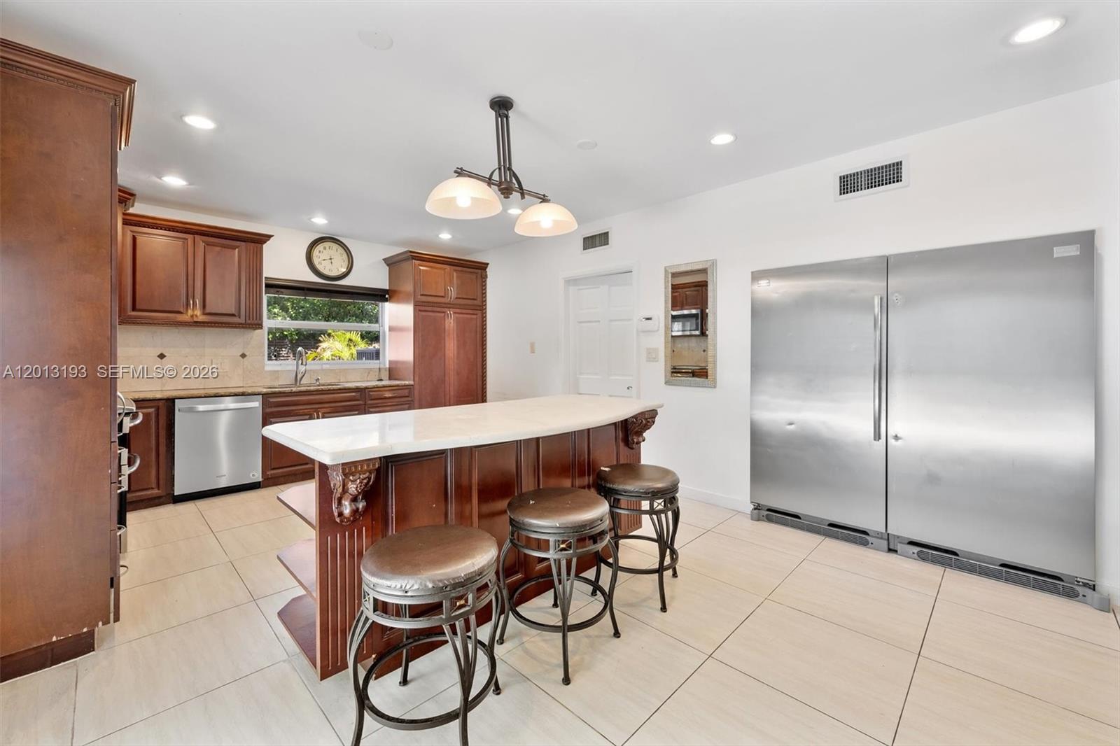 MIAMI SHORES BAY PK ESTAT - Residential