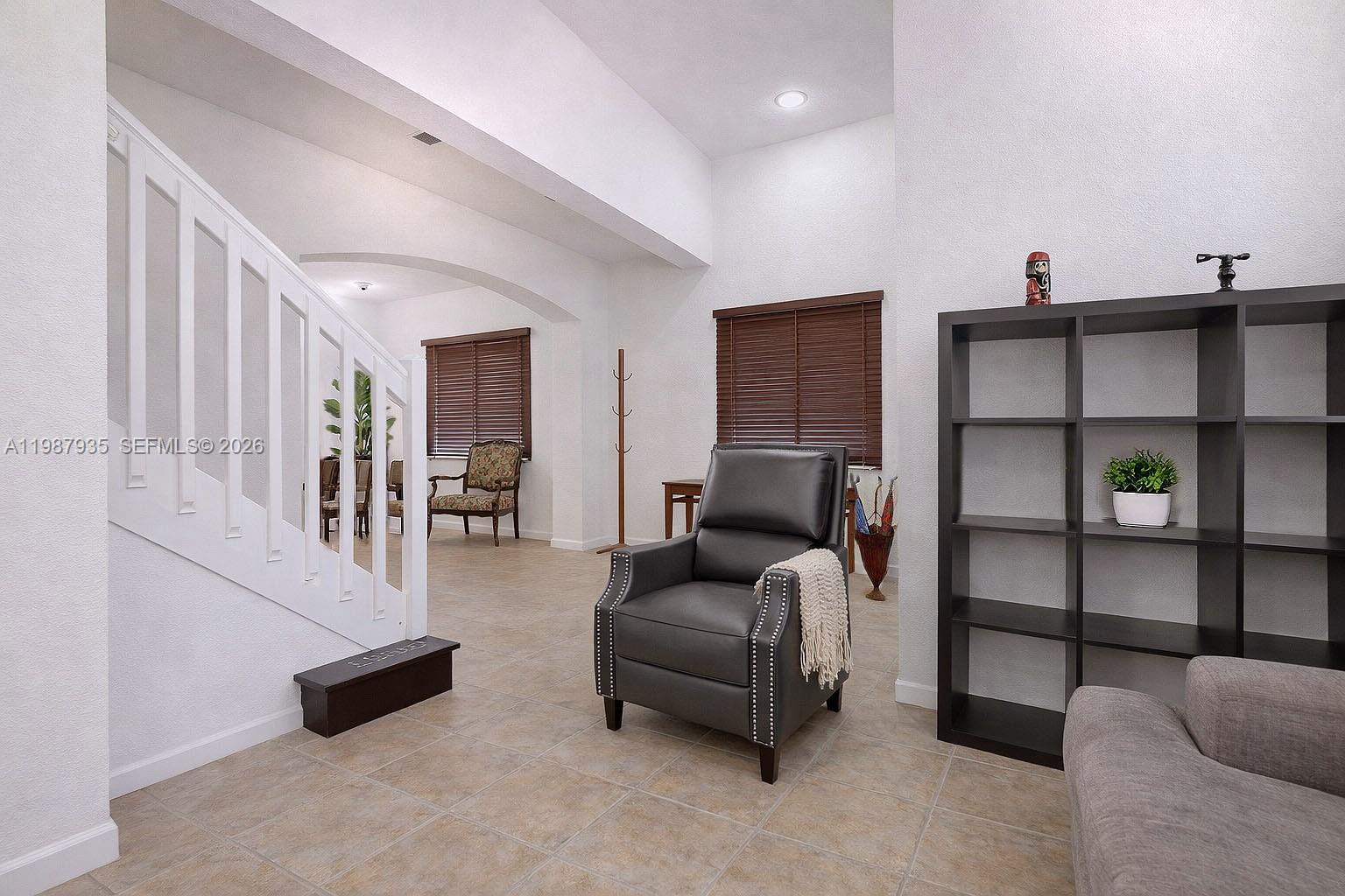 LAROC ESTATES - Residential