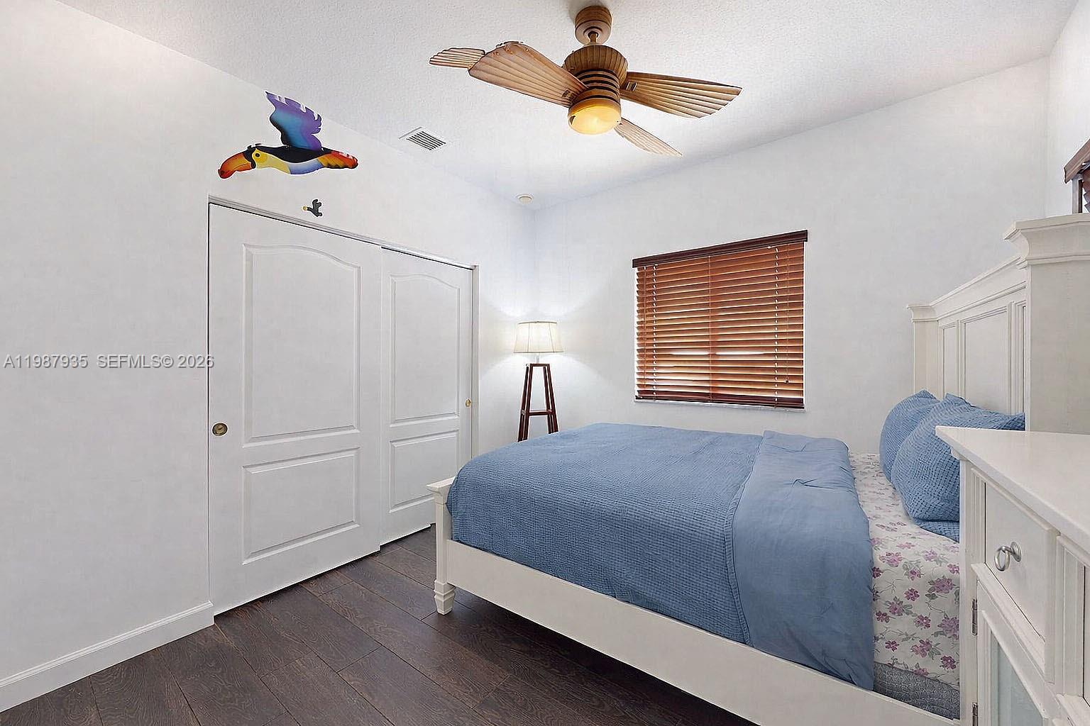LAROC ESTATES - Residential