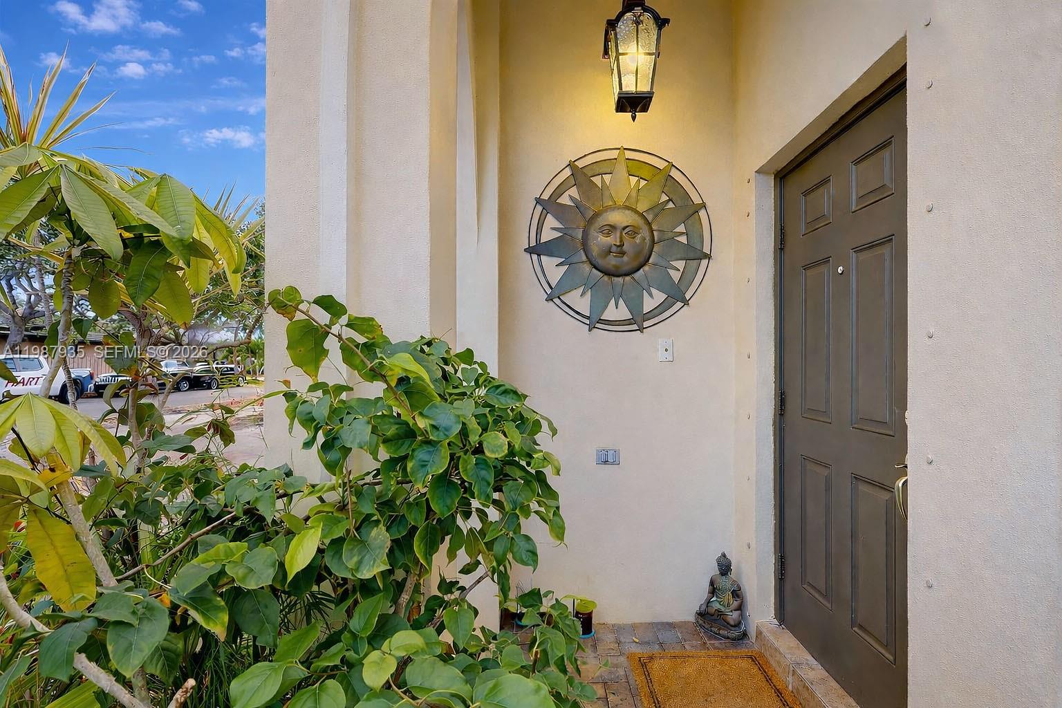LAROC ESTATES - Residential