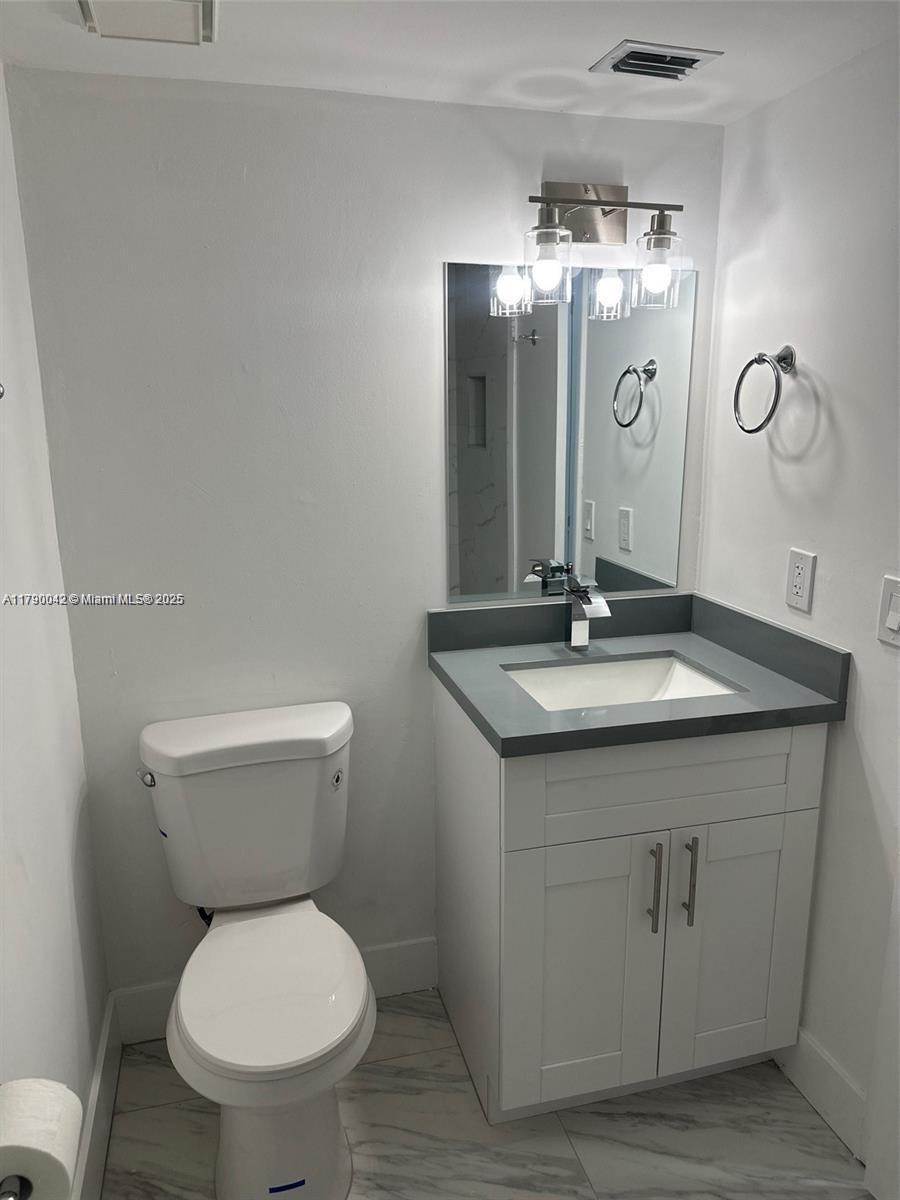 MIRAMAR CLUB CONDOMINIUM - Residential Lease