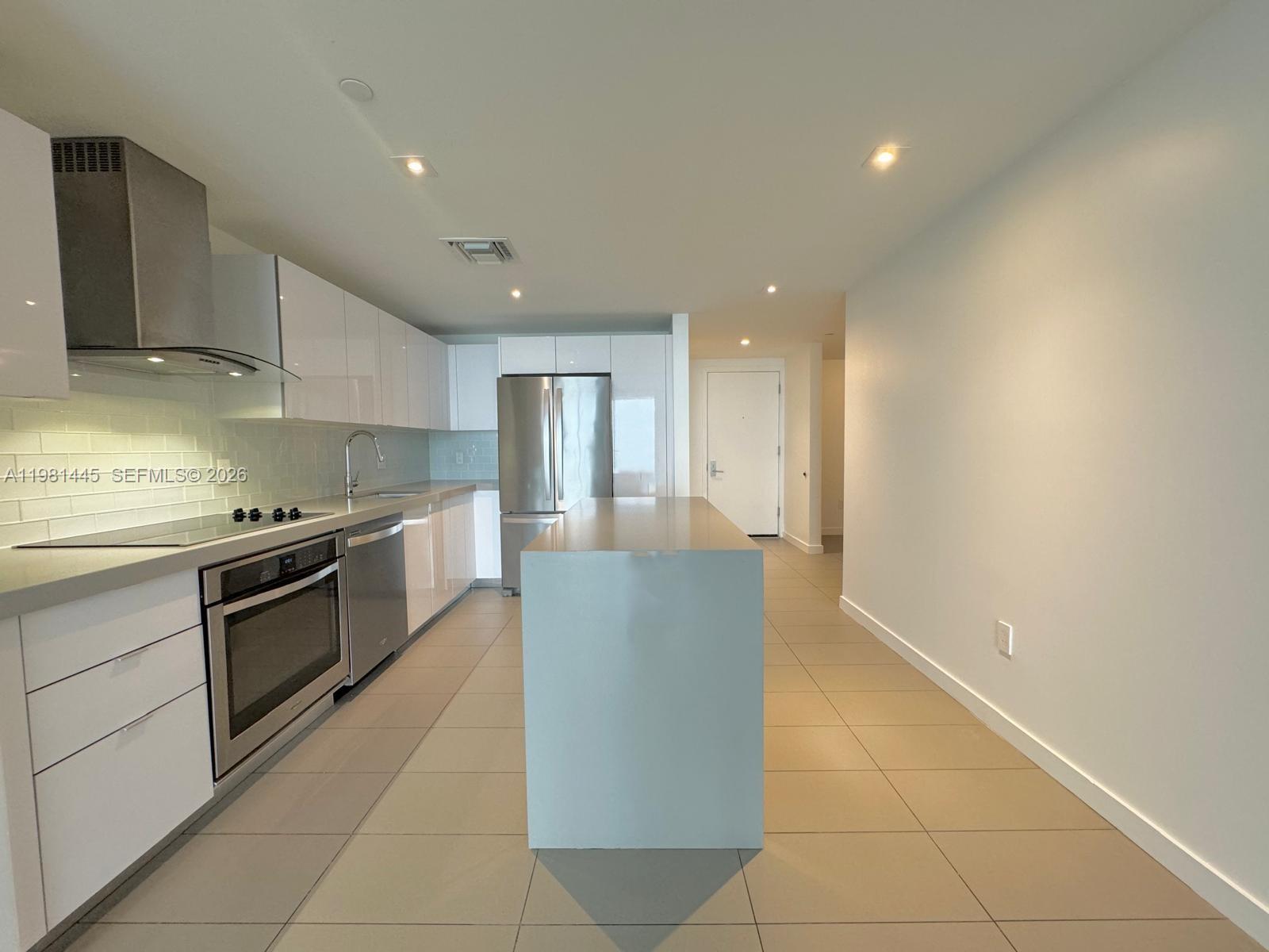 CANVAS CONDO - Residential Lease