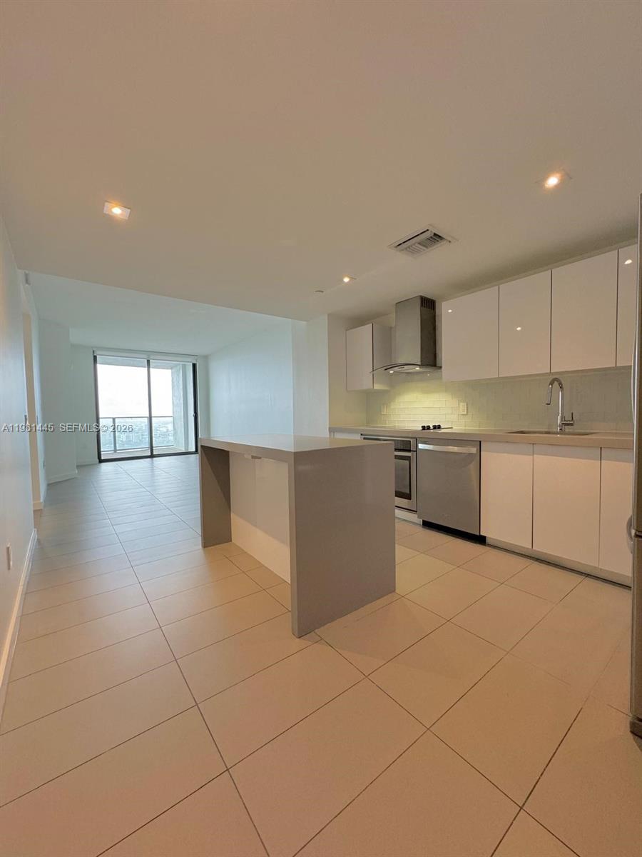 CANVAS CONDO - Residential Lease
