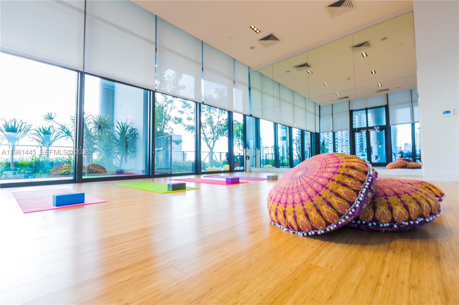 CANVAS CONDO - Residential Lease