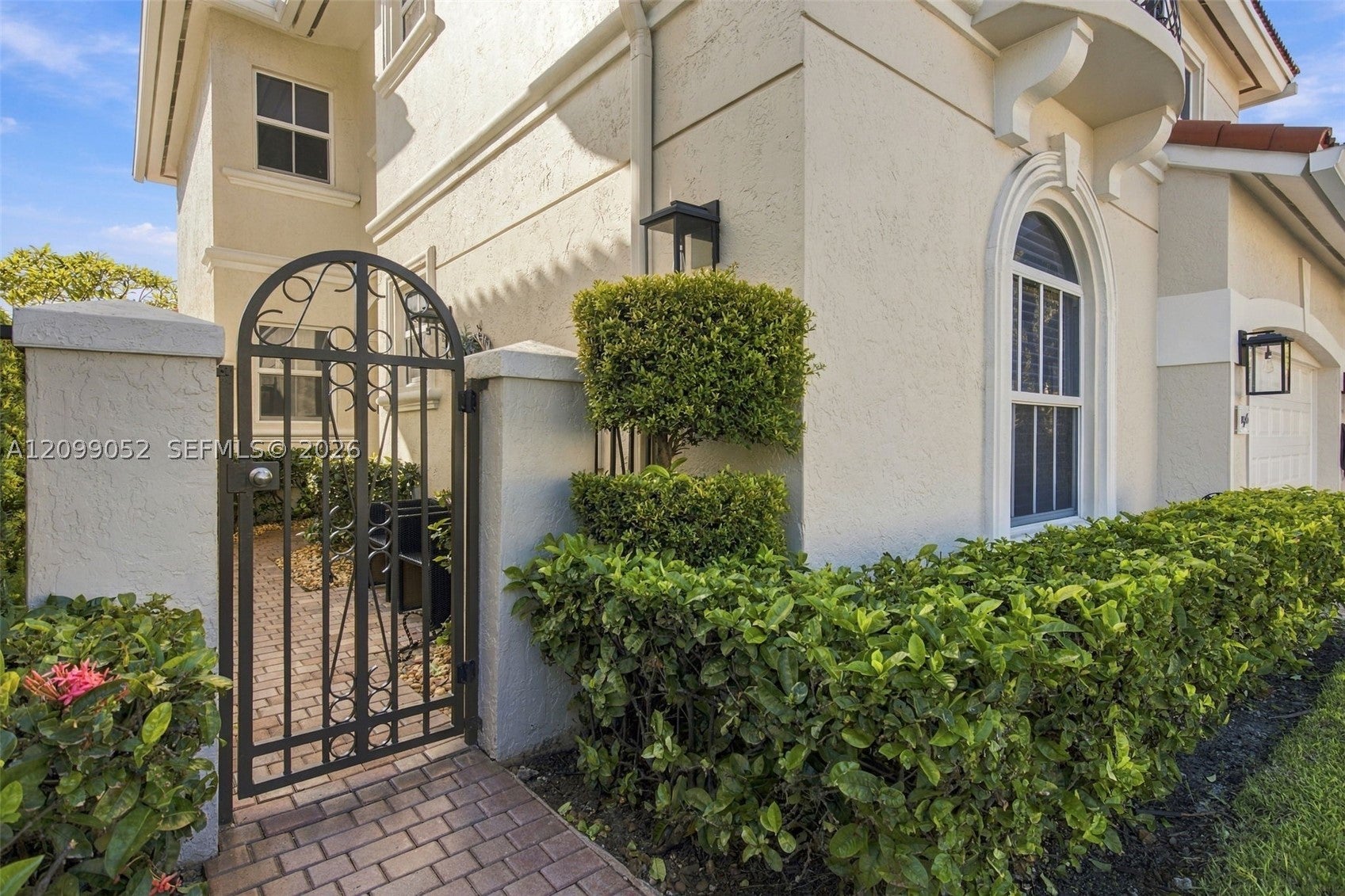 1516 Breakwater Ter