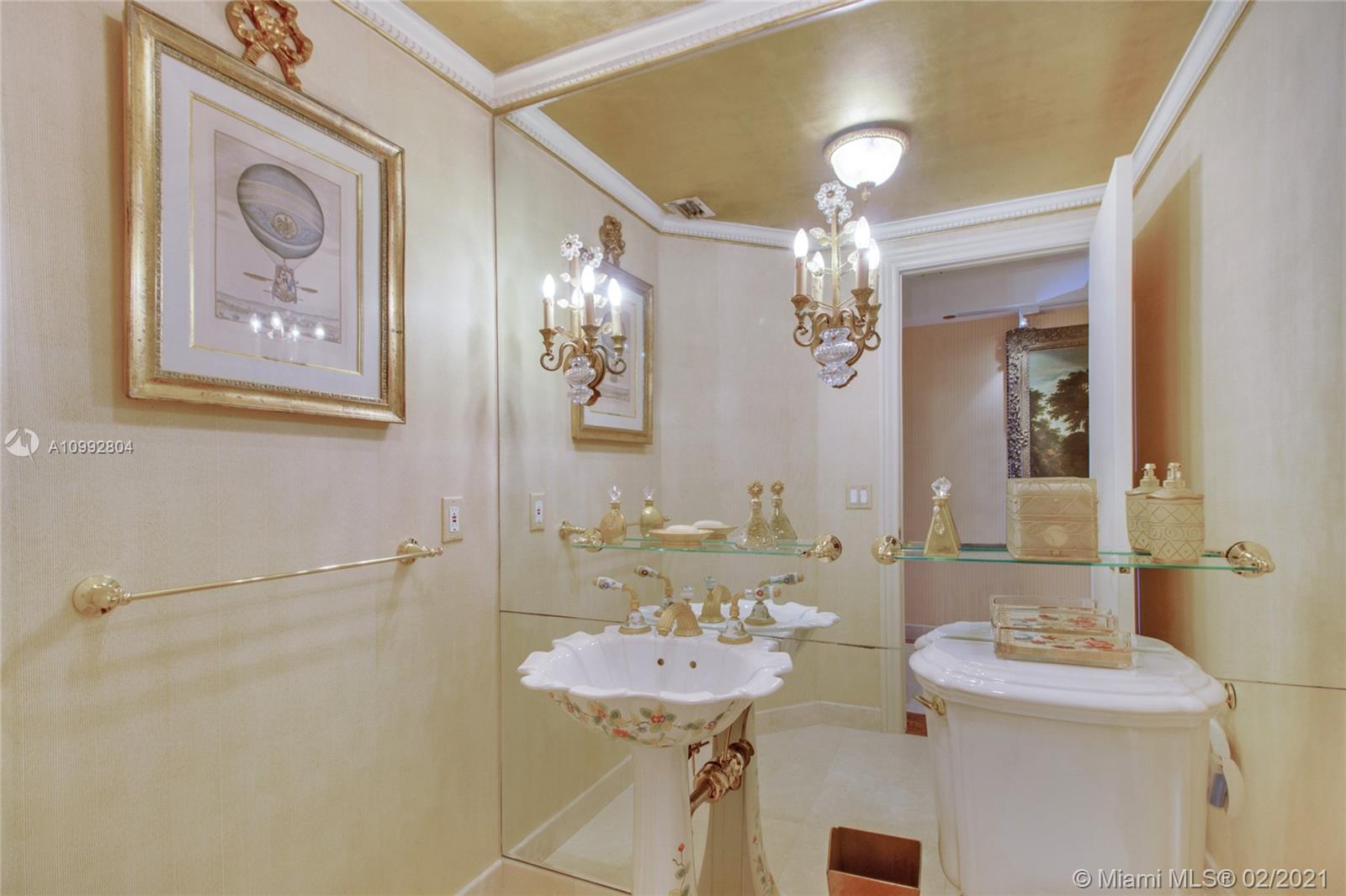 GRAND BAY RESIDENCES COND - Residential