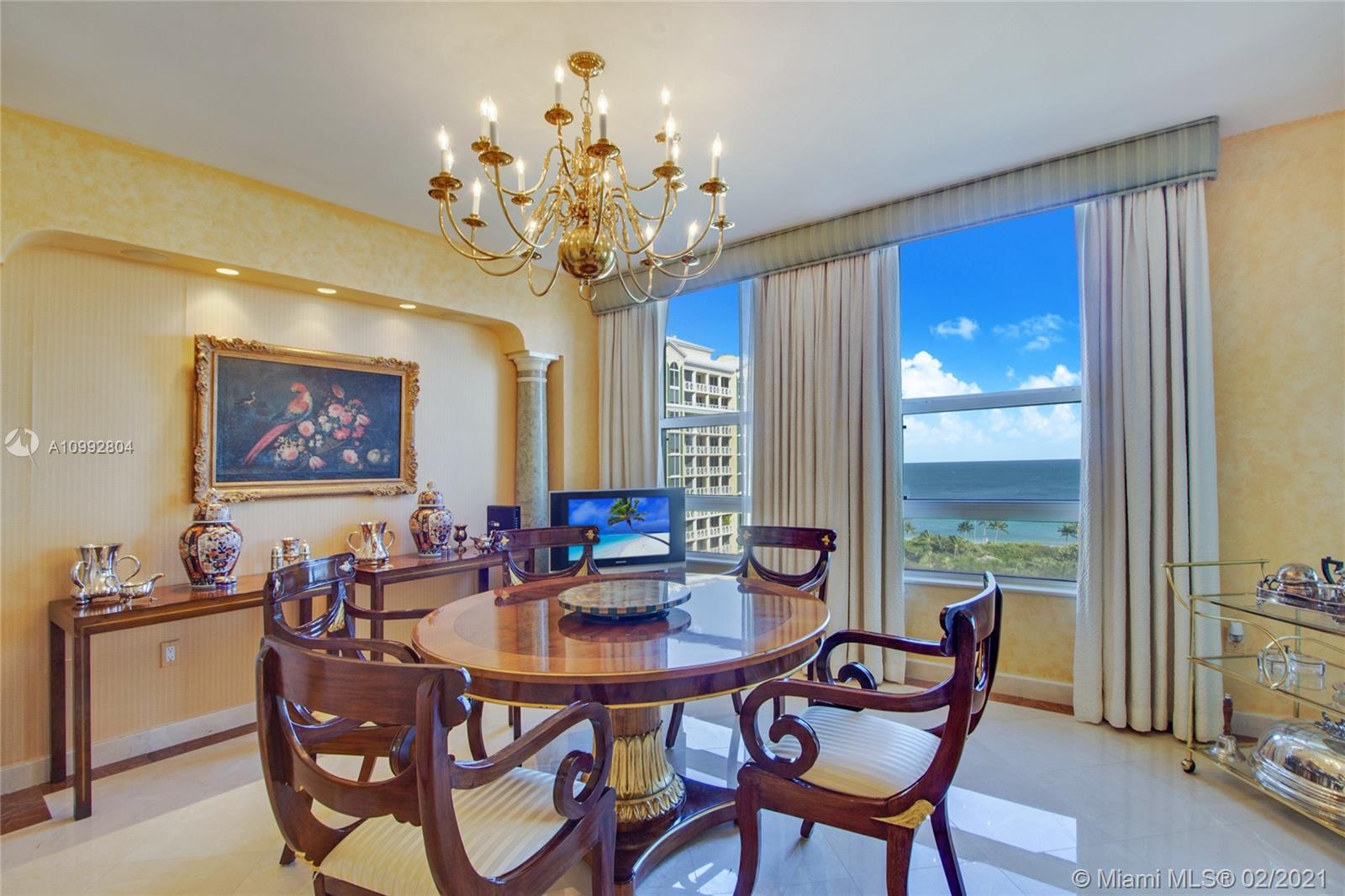 GRAND BAY RESIDENCES COND - Residential