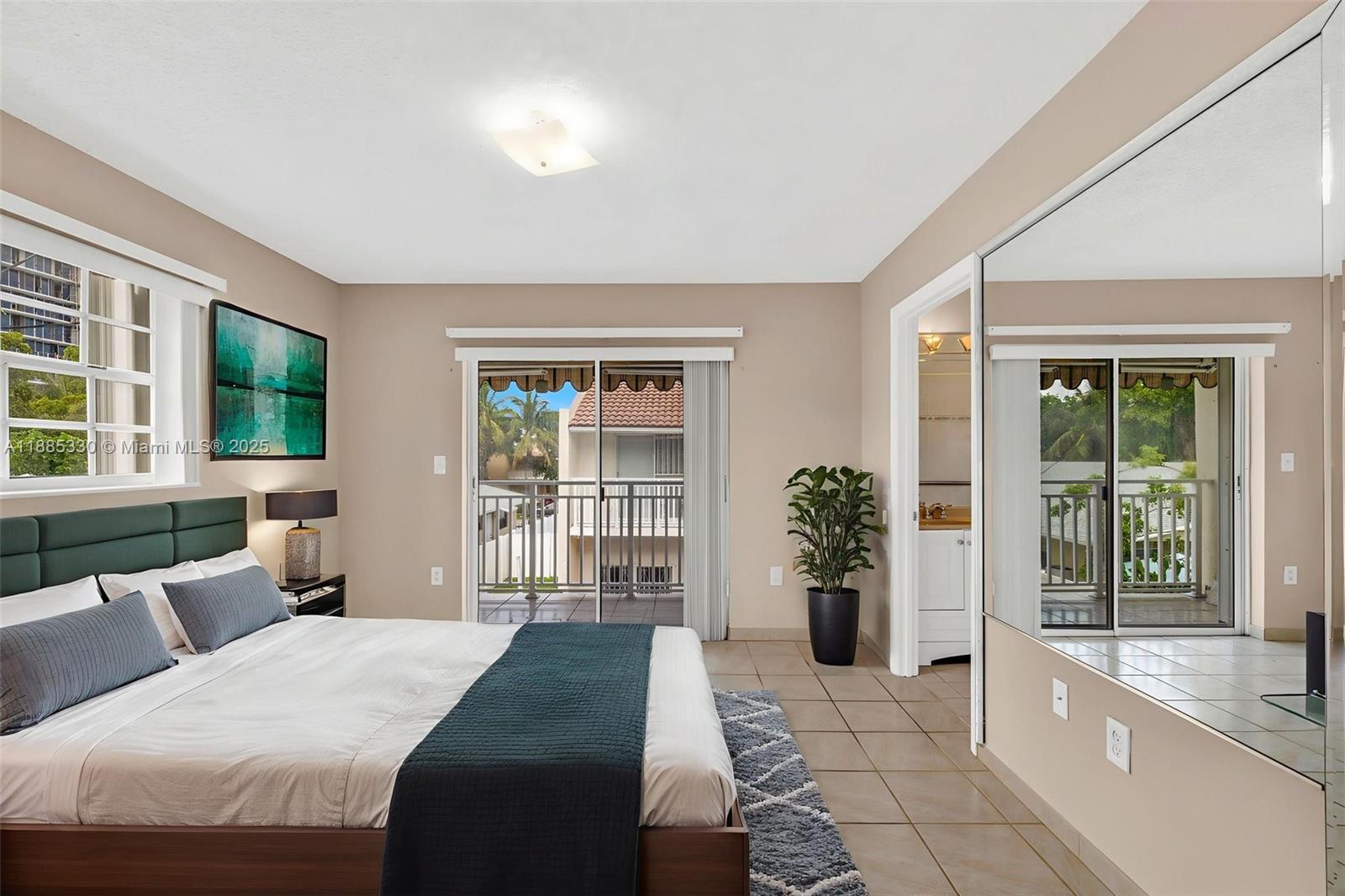 CLAIREMONT VILLAGE CONDO - Residential