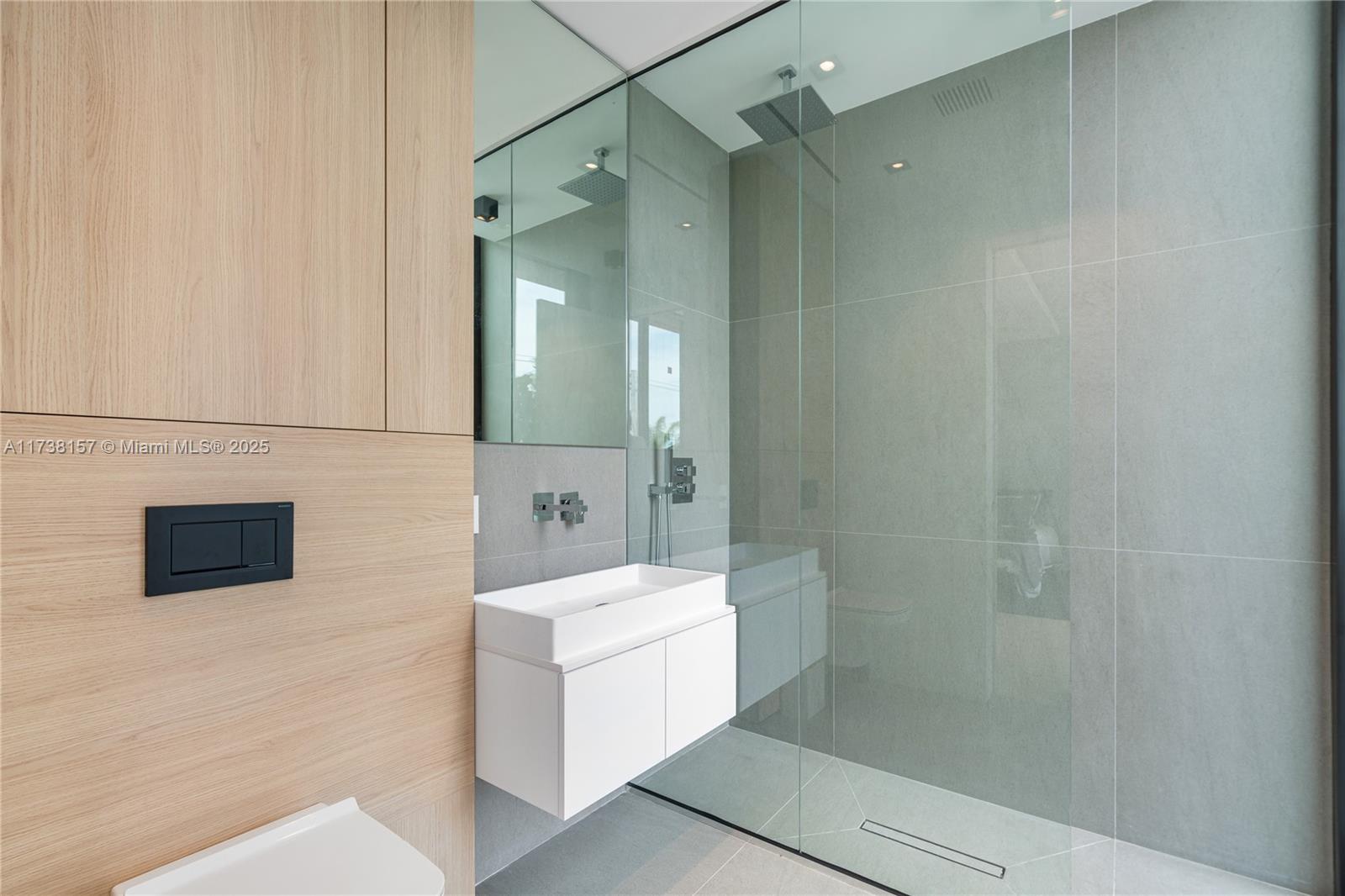 SAN MARCO - Residential Lease