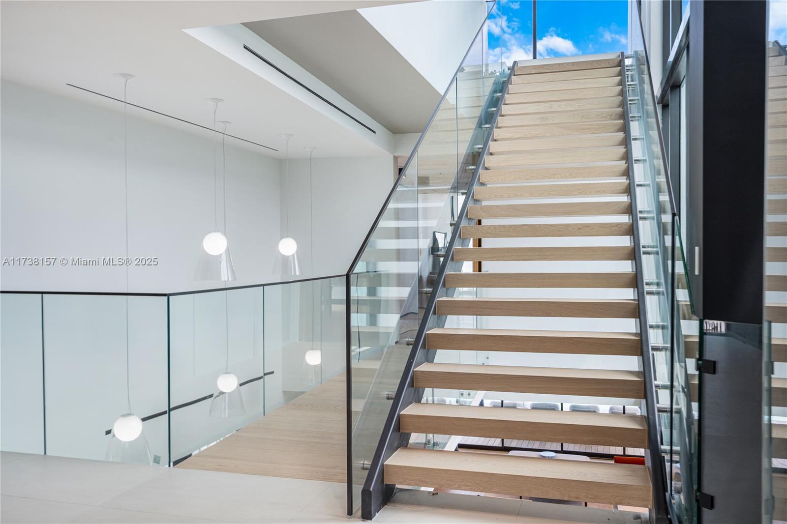 SAN MARCO - Residential Lease