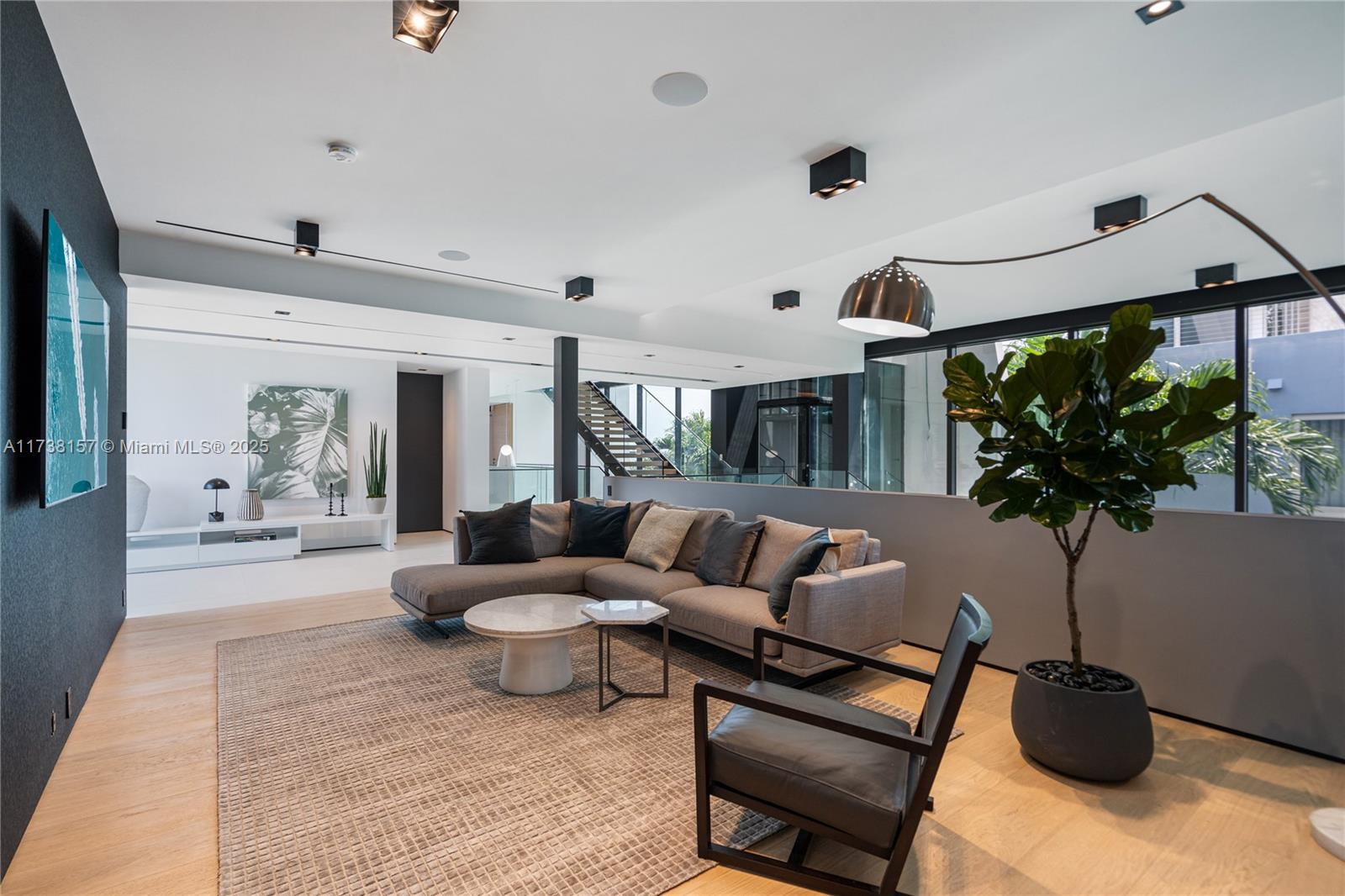 SAN MARCO - Residential Lease