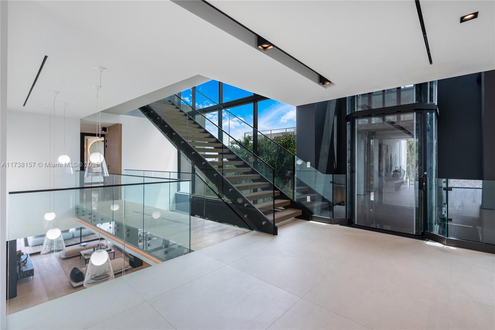 SAN MARCO - Residential Lease