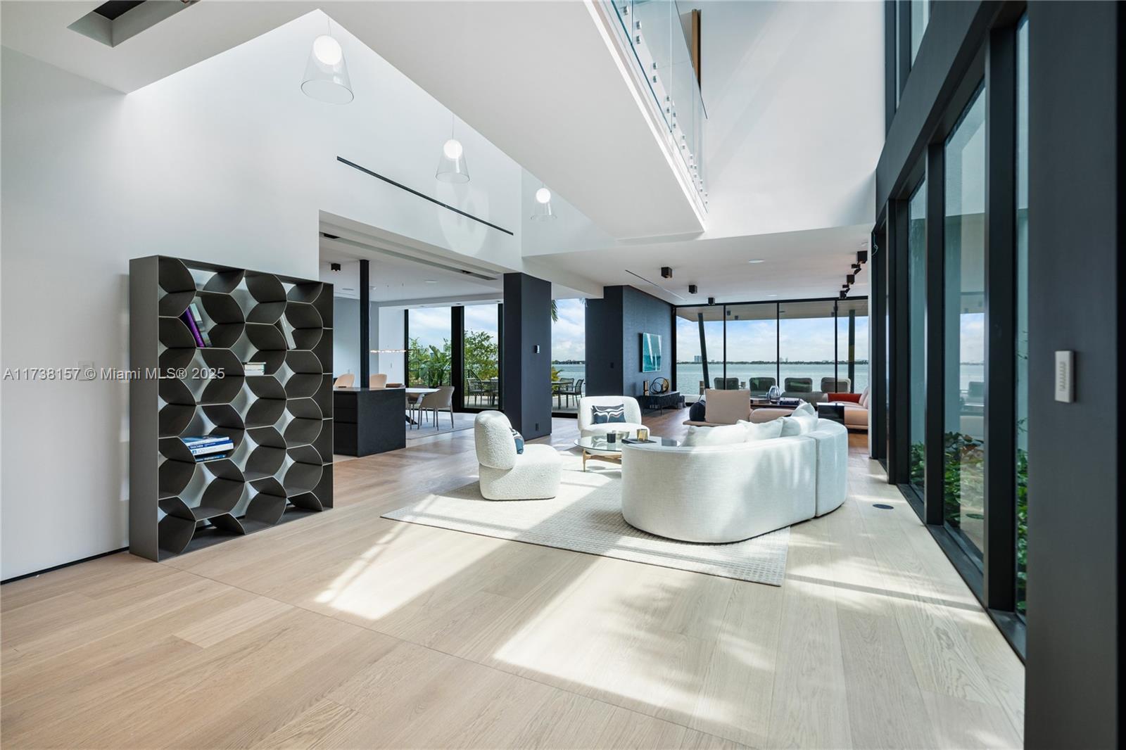 SAN MARCO - Residential Lease