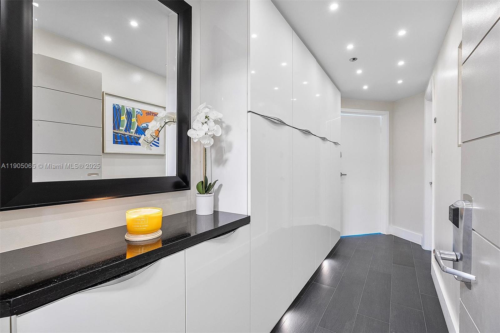 MUTINY PARK CONDO - Residential