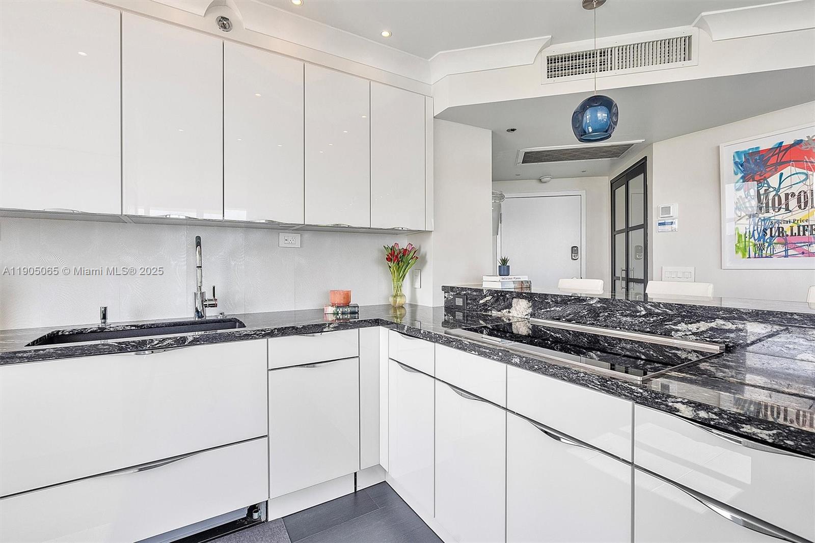 MUTINY PARK CONDO - Residential