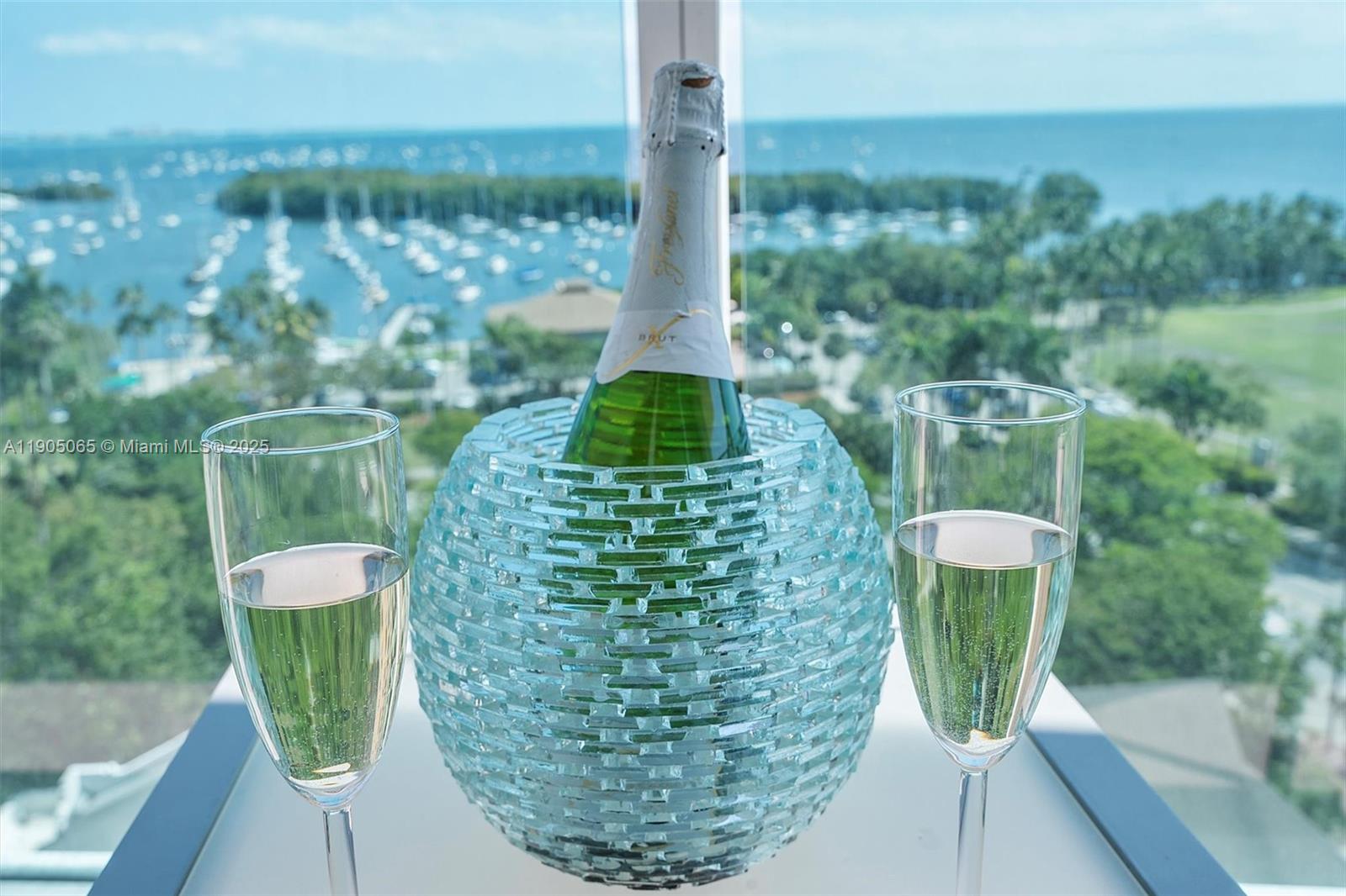 MUTINY PARK CONDO - Residential