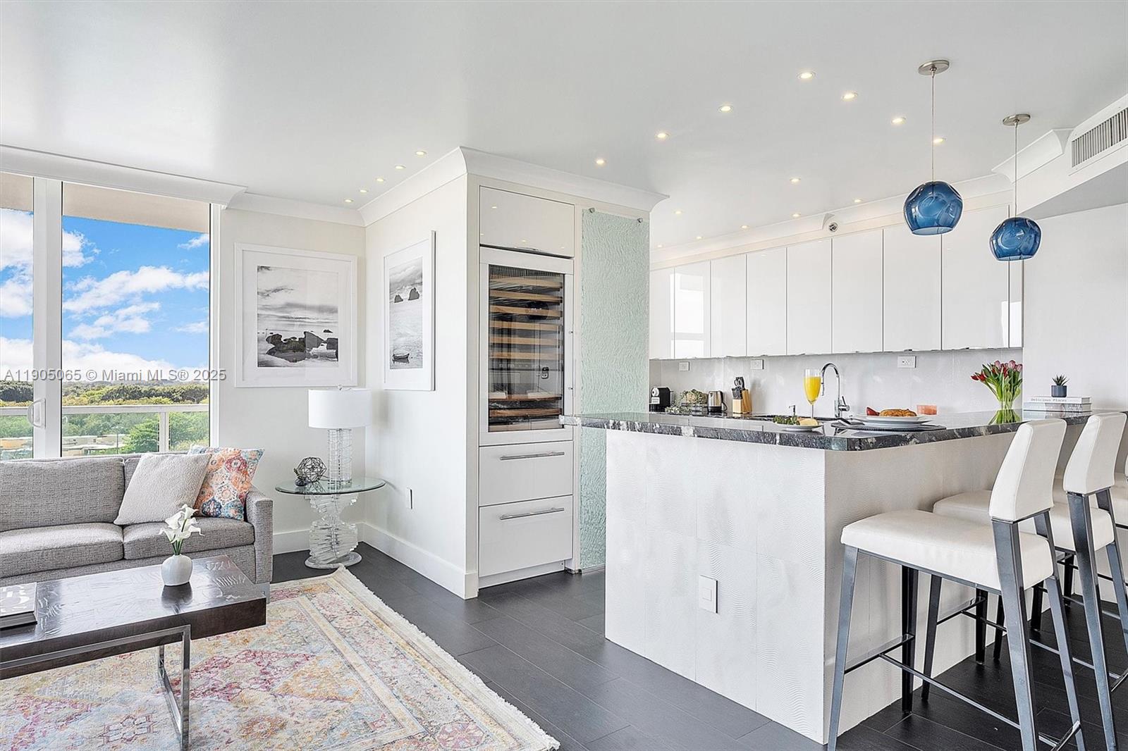 MUTINY PARK CONDO - Residential