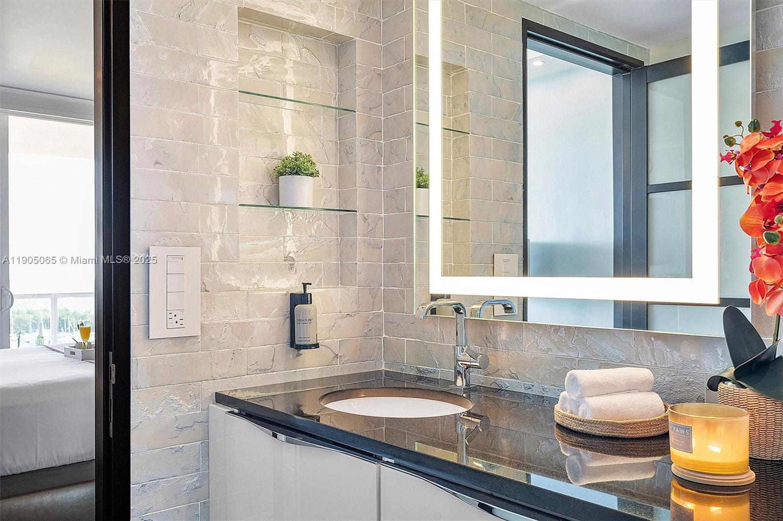 MUTINY PARK CONDO - Residential