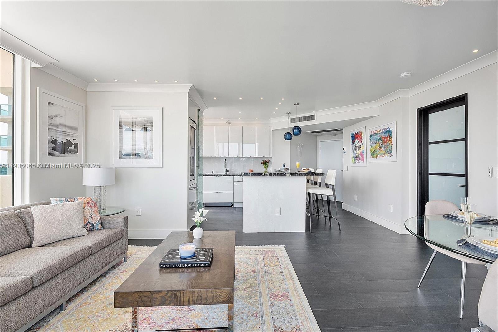 MUTINY PARK CONDO - Residential