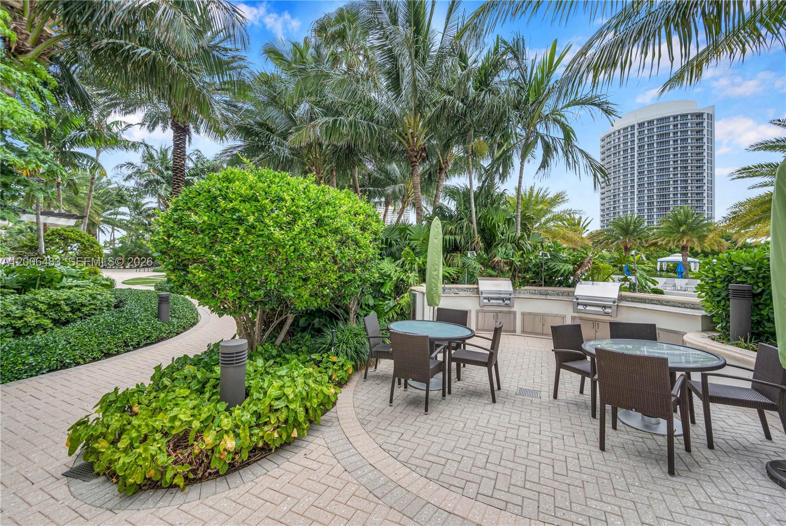 2800 ISL BLVD WILLIAMS IS - Residential