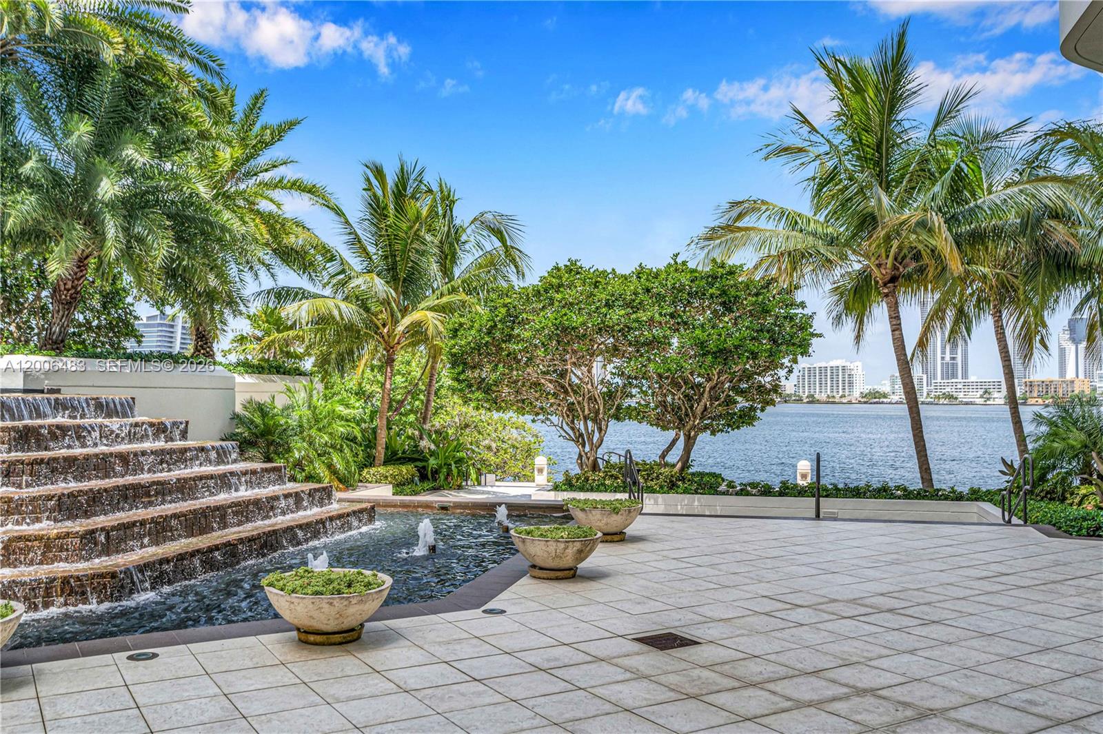 2800 ISL BLVD WILLIAMS IS - Residential