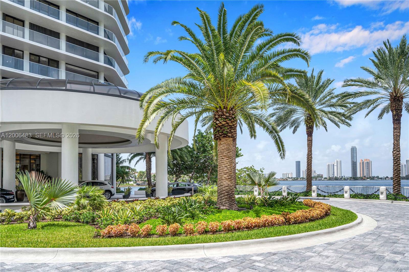 2800 ISL BLVD WILLIAMS IS - Residential
