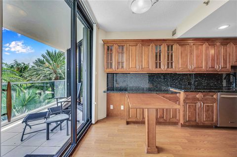 Tiny photo for 2800 Island Blvd #603, Aventura, FL 33160 (MLS # A12006483)