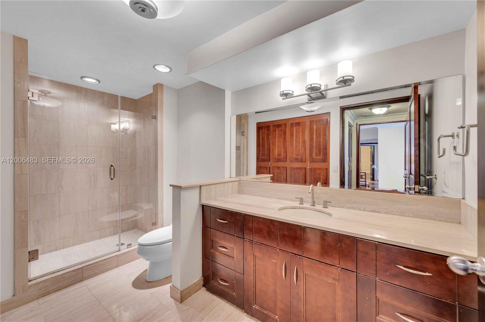 2800 ISL BLVD WILLIAMS IS - Residential