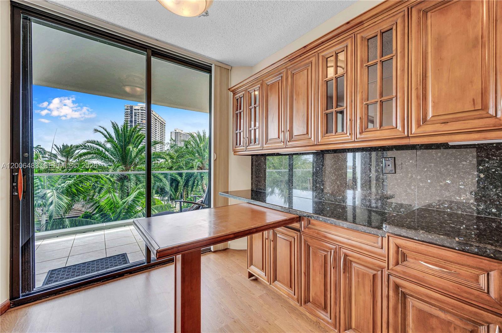 2800 ISL BLVD WILLIAMS IS - Residential