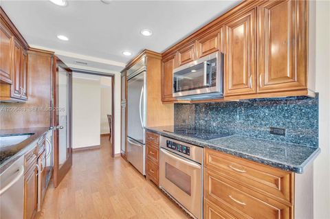 Tiny photo for 2800 Island Blvd #603, Aventura, FL 33160 (MLS # A12006483)