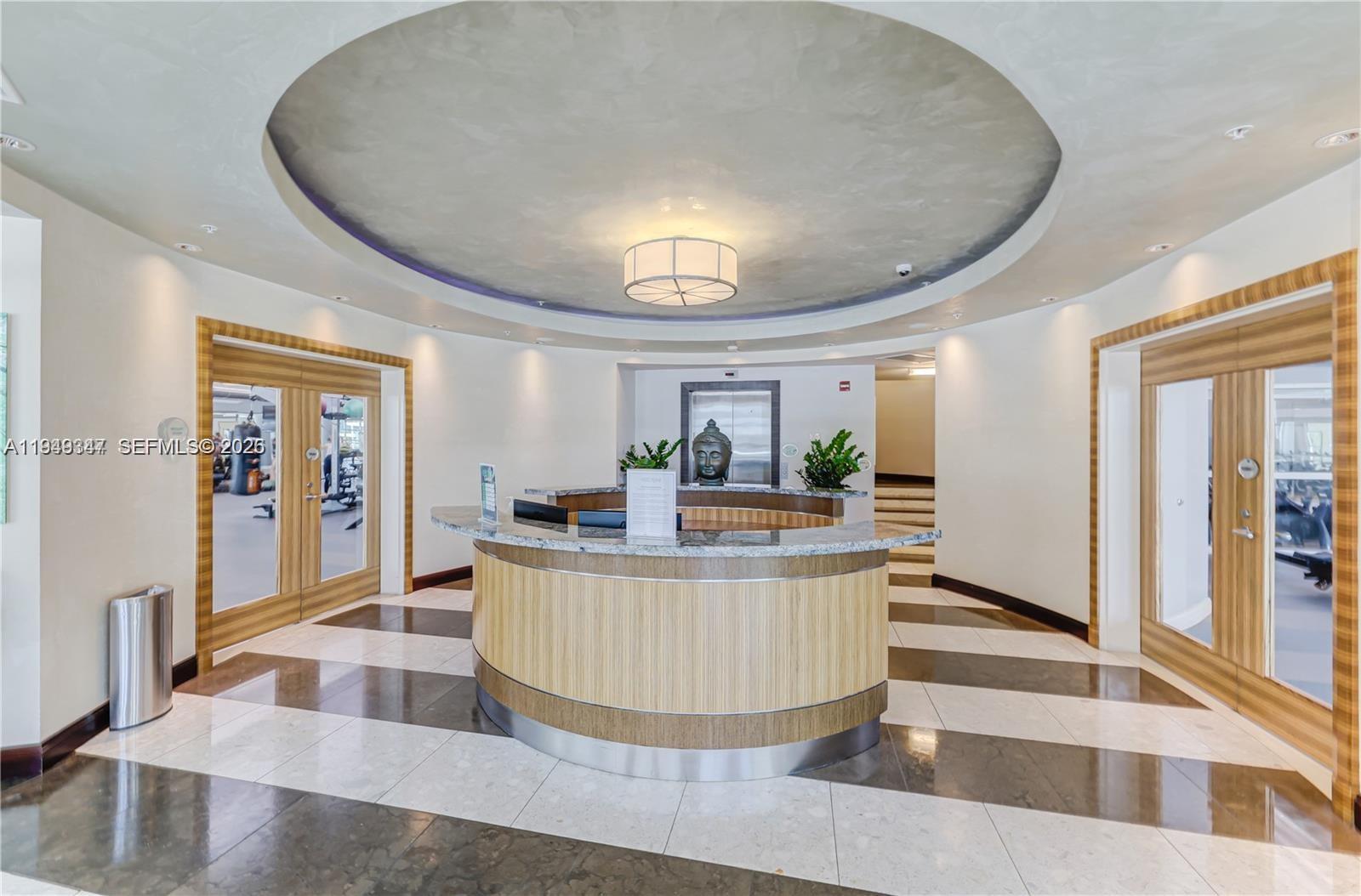 VIZCAYNE SOUTH CONDO - Residential