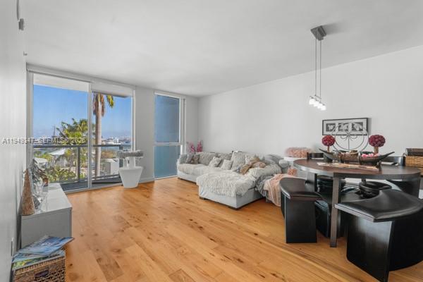 VIZCAYNE SOUTH CONDO - Residential