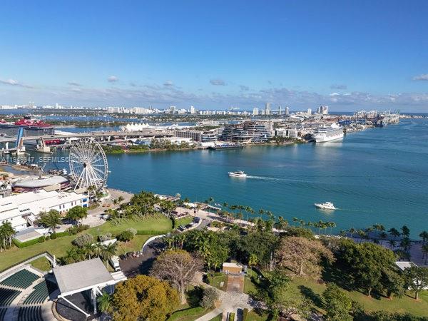 VIZCAYNE SOUTH CONDO - Residential