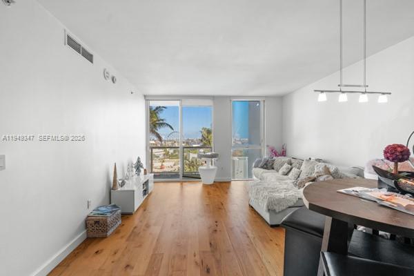 VIZCAYNE SOUTH CONDO - Residential