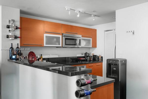 VIZCAYNE SOUTH CONDO - Residential