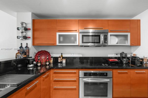 VIZCAYNE SOUTH CONDO - Residential