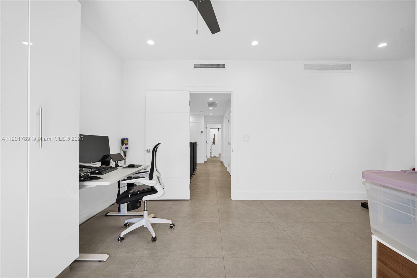 MODERN TOWN CONDO - Residential Lease