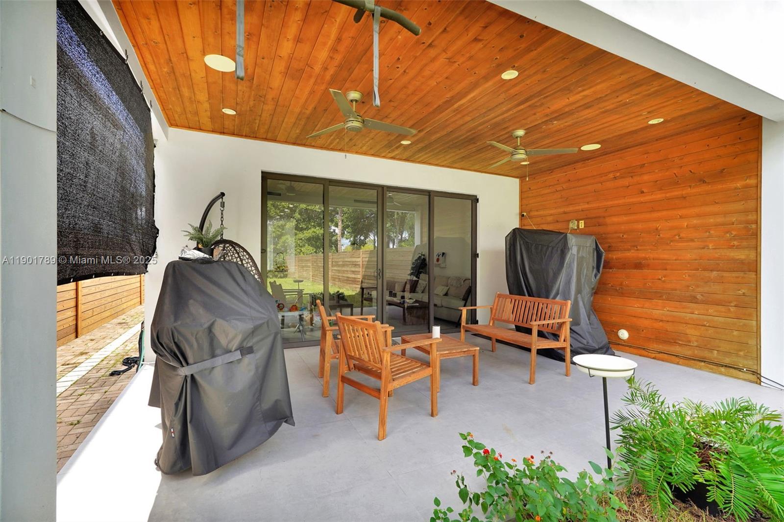 MODERN TOWN CONDO - Residential Lease