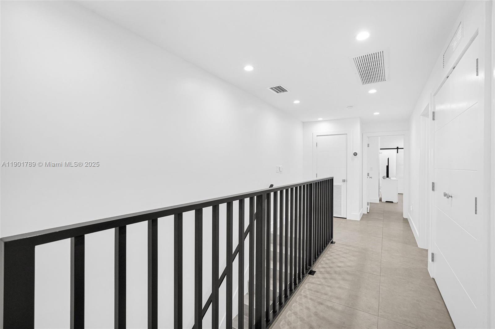 MODERN TOWN CONDO - Residential Lease