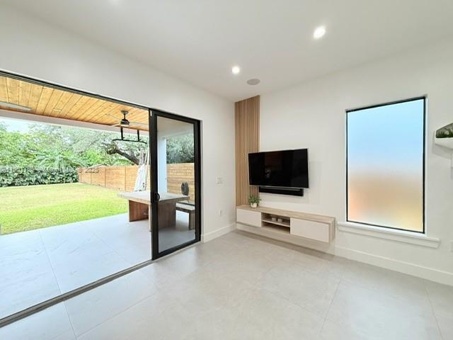 MODERN TOWN CONDO - Residential Lease