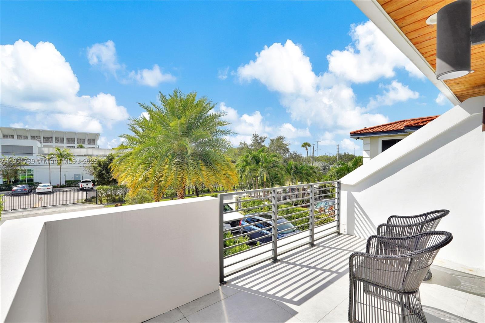 MODERN TOWN CONDO - Residential Lease