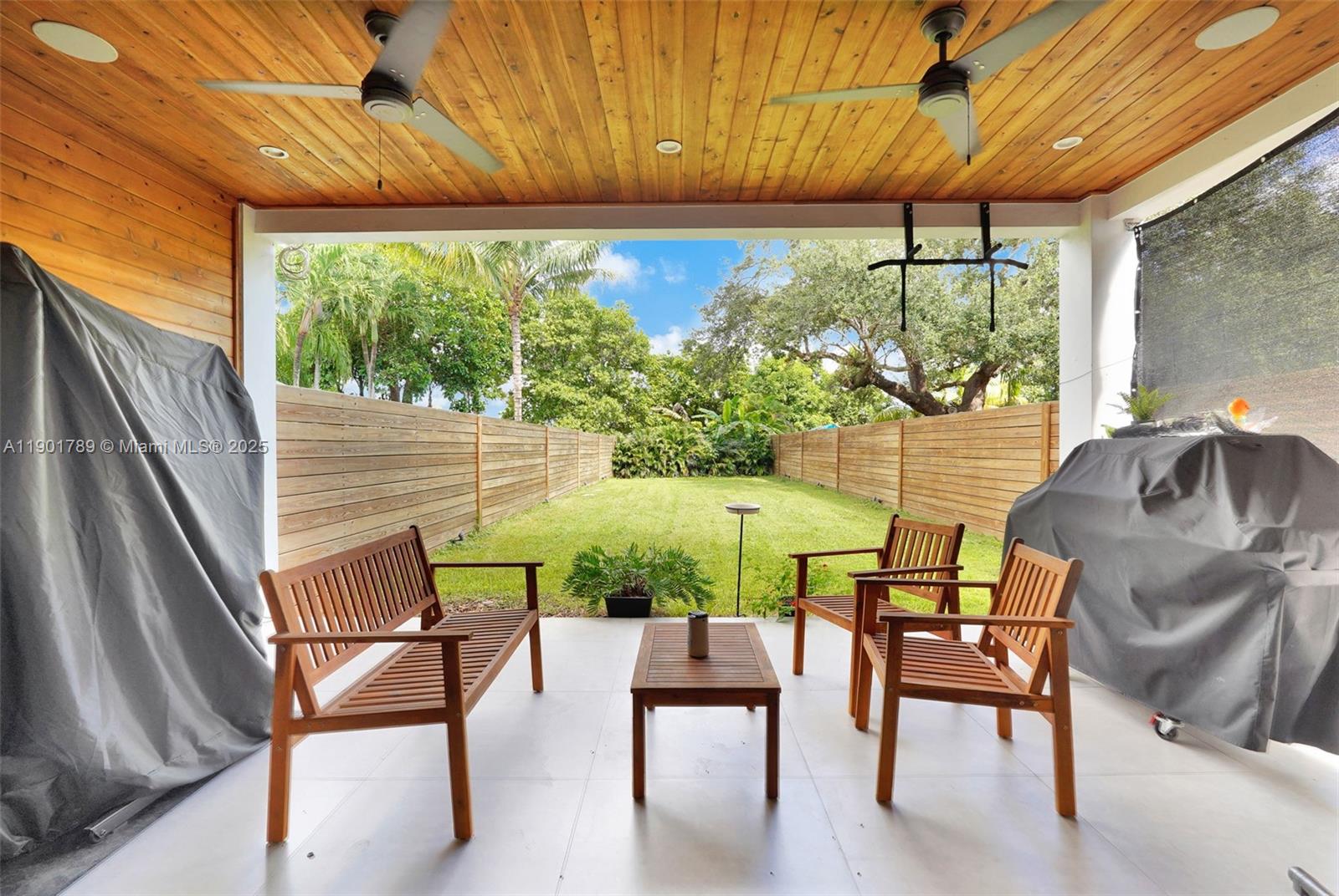 MODERN TOWN CONDO - Residential Lease