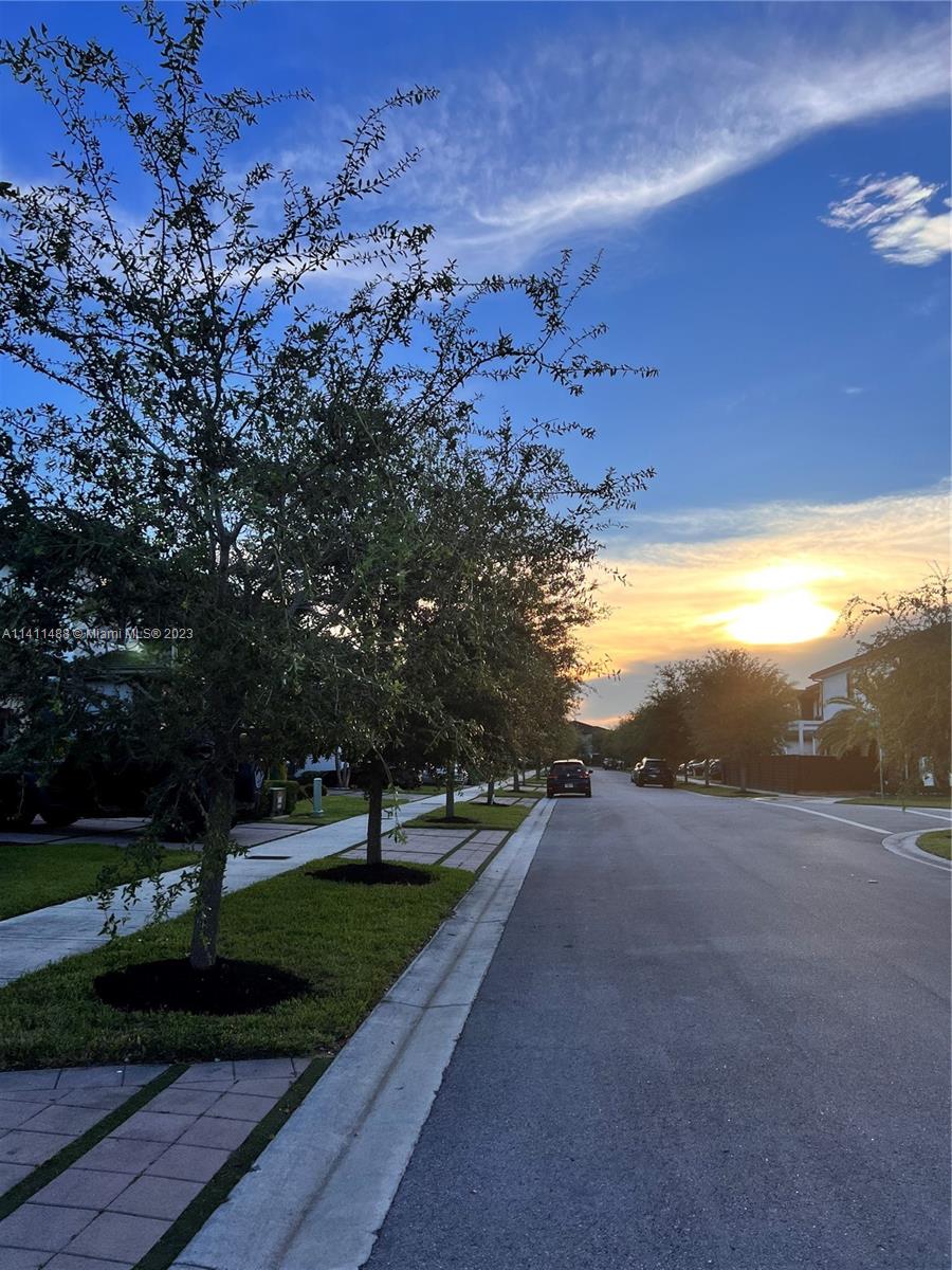CRESTVIEW WEST - Residential Lease