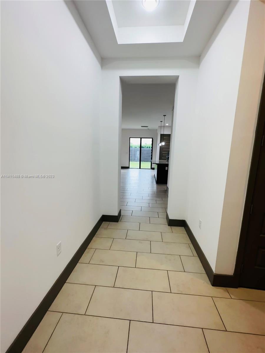 CRESTVIEW WEST - Residential Lease