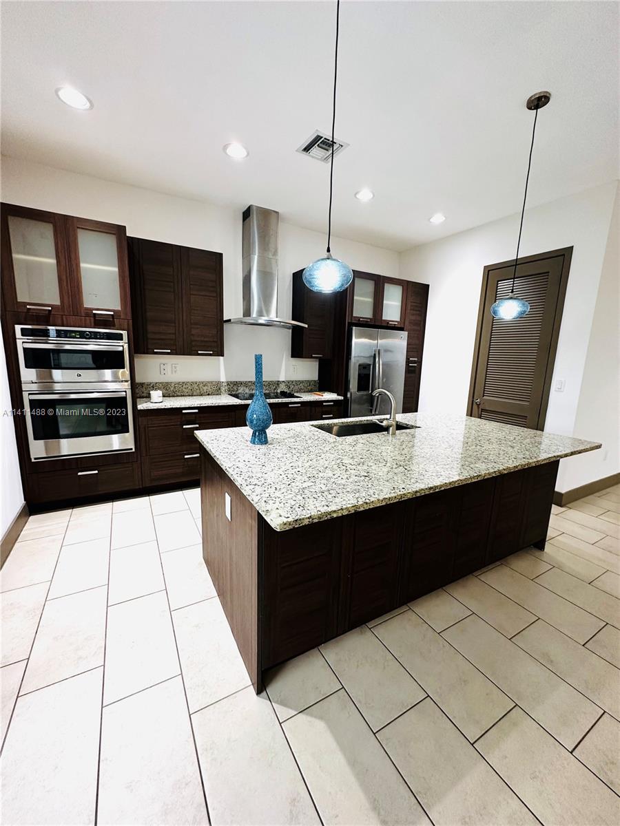 CRESTVIEW WEST - Residential Lease