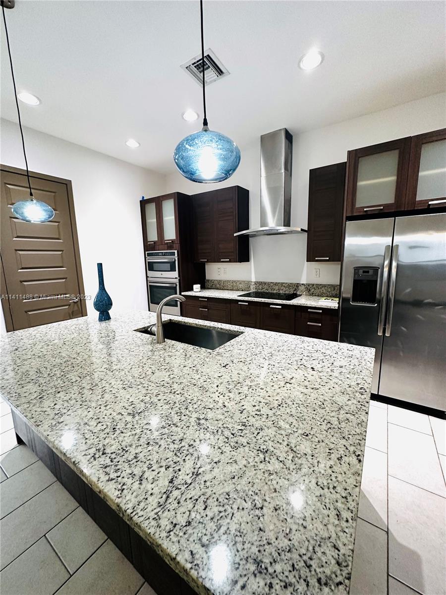 CRESTVIEW WEST - Residential Lease