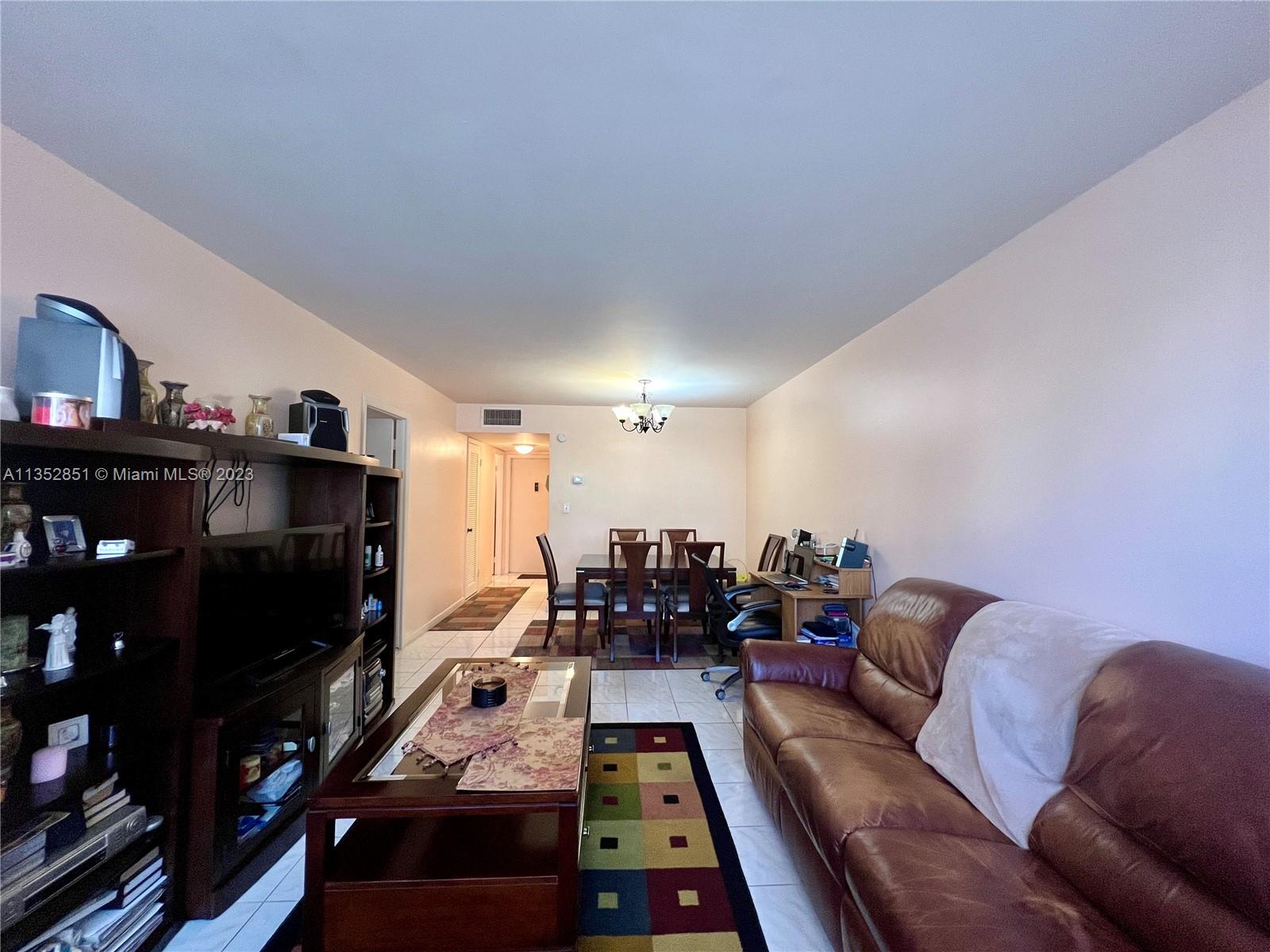 PARKSIDE TOWERS CONDO - Residential