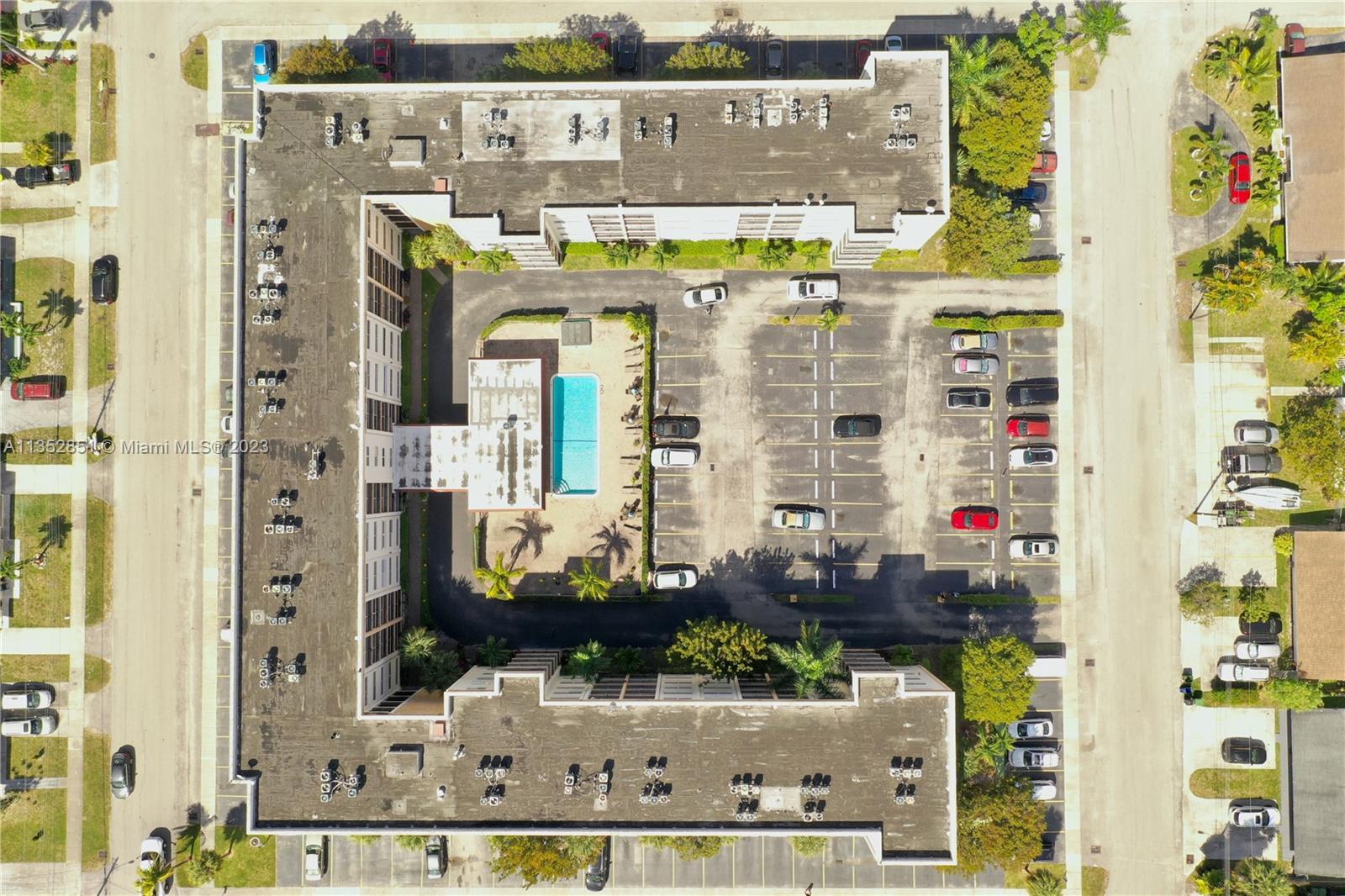 PARKSIDE TOWERS CONDO - Residential