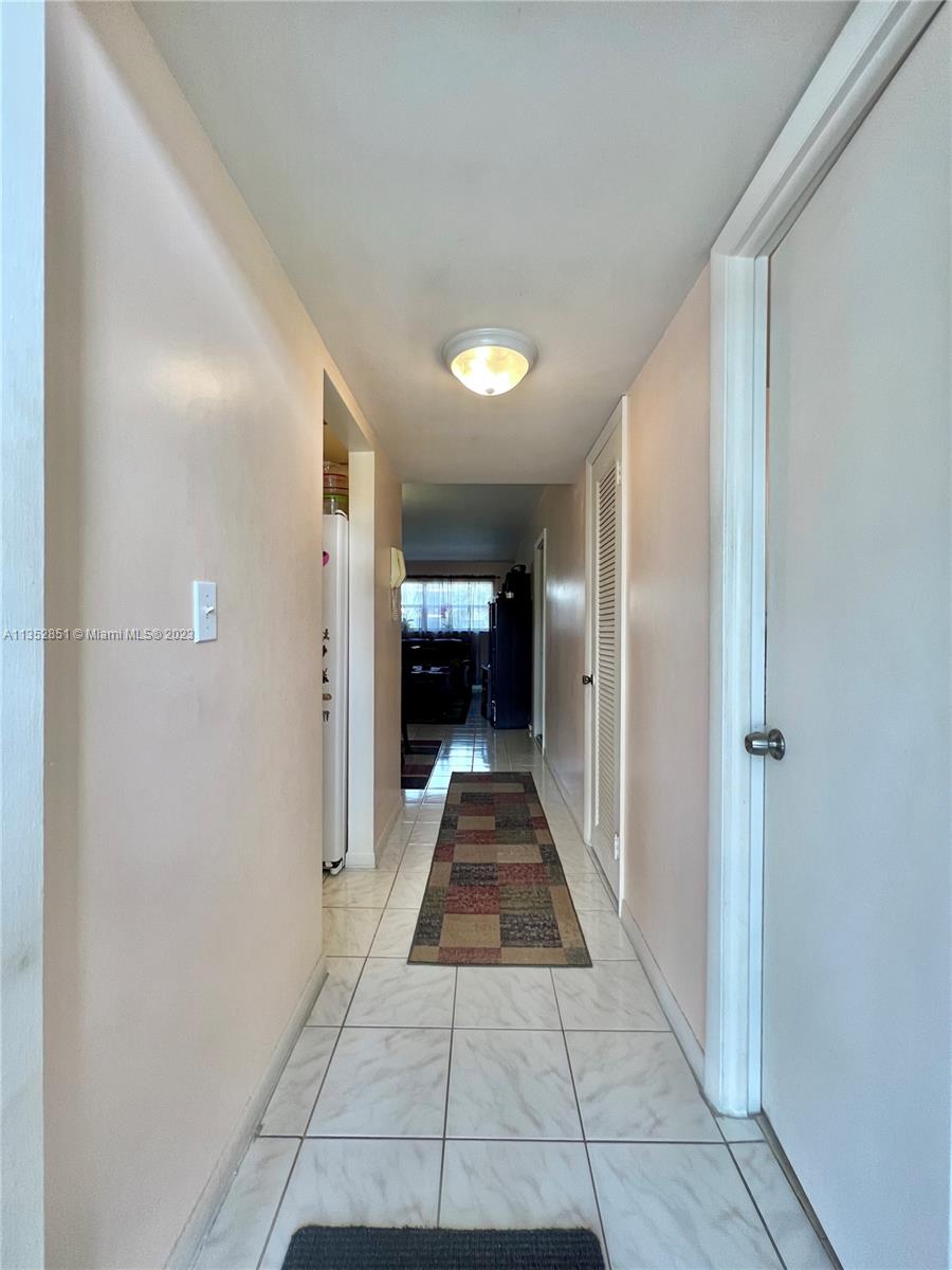 PARKSIDE TOWERS CONDO - Residential