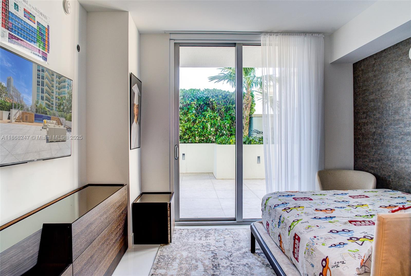 PARQUE TOWERS CONDO - Residential